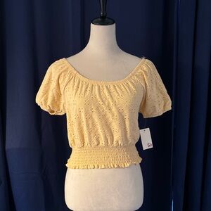 New with tags Yellow floral off the shoulder ruched top shirt